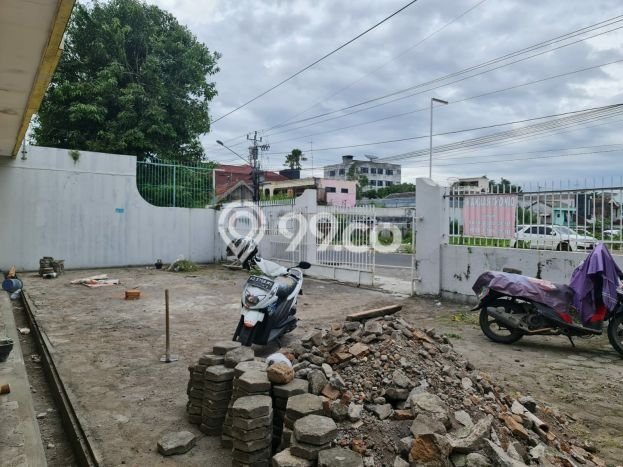 HARGA SPESIAL! Rumah kawasan Banjarsari, Dekat Pusat Kota, 0 KT, Luas 445m² LB 350m² HARGA SPESIAL! Rumah kawasan Banjarsari, Dekat Pusat Kota, 0 KT, Luas 445m² LB 350m²