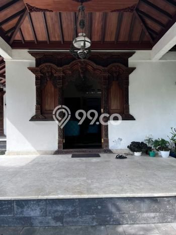 Hunian Mewah Siap Huni LT 681m2 di Banjarsari, Solo Hunian Mewah Siap Huni LT 681m2 di Banjarsari, Solo