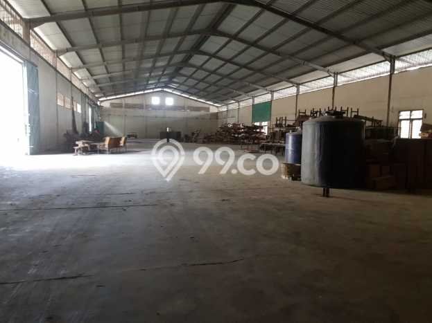 Gudang Disewakan Lokasi Jebres Solo Harga Spesial! Gudang Disewakan Lokasi Jebres Solo Harga Spesial!