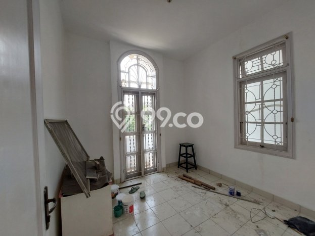 Rumah Modern 3 KT LT 136m2 di Kota Wisata Rumah Modern 3 KT LT 136m2 di Kota Wisata