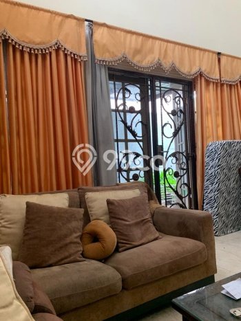 Jual Rumah Mewah Megah Dengan View Cantik di Kota Wisata, Jakarta Timur Jual Rumah Mewah Megah Dengan View Cantik di Kota Wisata, Jakarta Timur