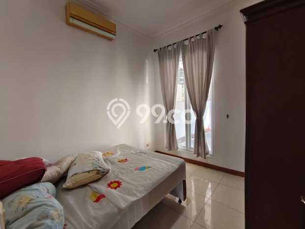 PREMIUM CHOICE! Rumah kawasan Kota Wisata, 4 KT, Area Asri, Luas 300m² LB 270m² PREMIUM CHOICE! Rumah kawasan Kota Wisata, 4 KT, Area Asri, Luas 300m² LB 270m²