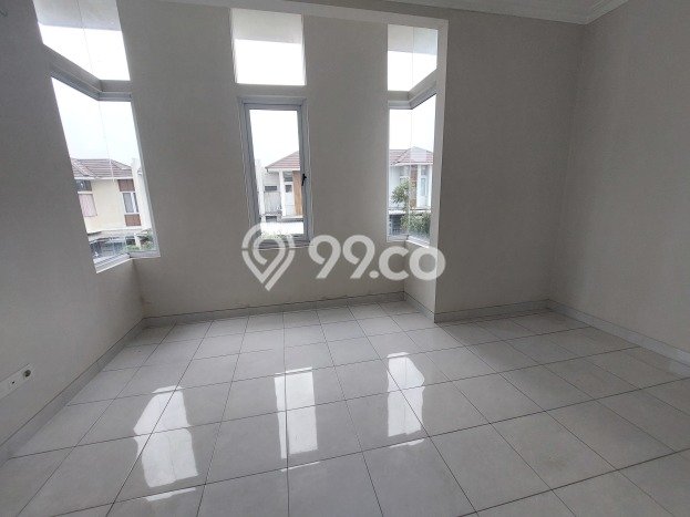 Jual Rumah Modern 3 KT di Kota Wisata, Jakarta Timur Jual Rumah Modern 3 KT di Kota Wisata, Jakarta Timur
