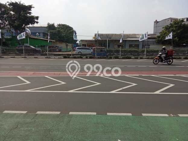 Rumah Elit Modern Tanpa Renovasi di Kramat Jakarta Pusat Rumah Elit Modern Tanpa Renovasi di Kramat Jakarta Pusat