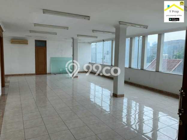 Ruko untuk Disewa di Pusat Jakarta Pusat Luas Bangunan 2000m2 Ruko untuk Disewa di Pusat Jakarta Pusat Luas Bangunan 2000m2
