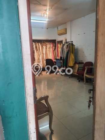 Unit Ruko Dijual di Jakarta Pusat LT 75m2 & LB 216m2 Unit Ruko Dijual di Jakarta Pusat LT 75m2 & LB 216m2