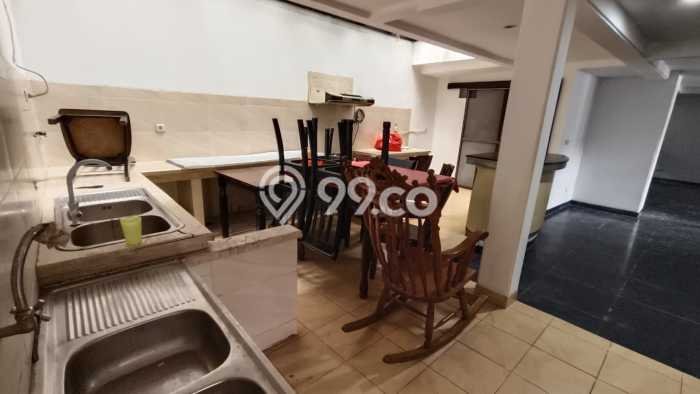 Rumah Kontrakan Jakarta Barat LT 352m2 LB 500m2 Area Tanjung Duren Rumah Kontrakan Jakarta Barat LT 352m2 LB 500m2 Area Tanjung Duren