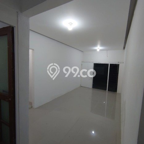 Disewakan! Rumah 6 Kamar Tidur &
3 Kamar Mandi di Tanjung Duren, Jakarta Barat Disewakan! Rumah 6 Kamar Tidur &
3 Kamar Mandi di Tanjung Duren, Jakarta Barat