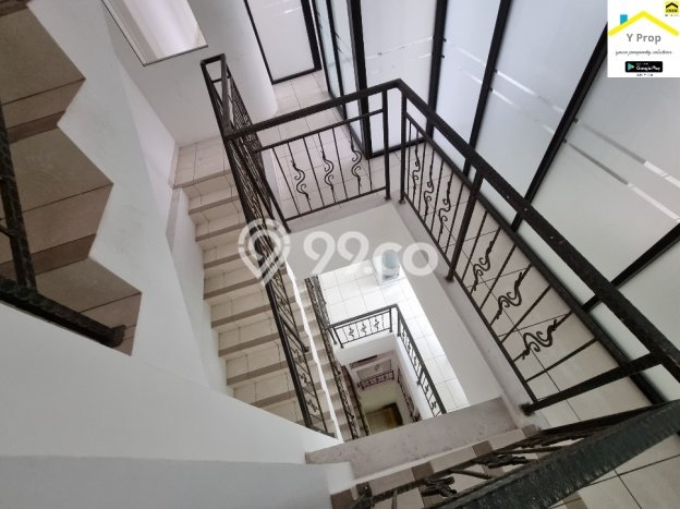 Untuk Dijual! Ruko di Tanjung Duren Jakarta Barat LT 109m2 / LB 591m2 Kawasan Bisnis Untuk Dijual! Ruko di Tanjung Duren Jakarta Barat LT 109m2 / LB 591m2 Kawasan Bisnis
