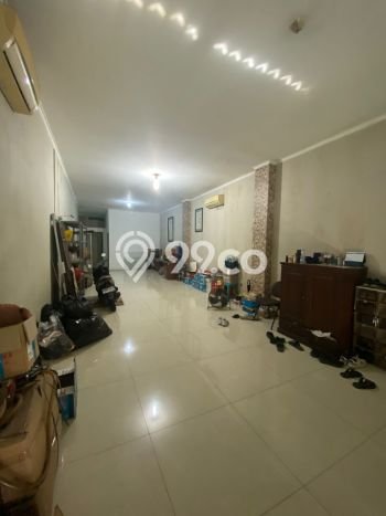 Ruko Dijual di Prime Area Jakarta Barat Luas 415m2 Ruko Dijual di Prime Area Jakarta Barat Luas 415m2