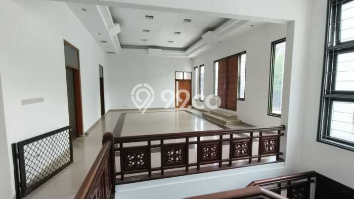 Rumah Kontrakan Jakarta Barat LT 352m2 LB 500m2 Area Tanjung Duren Rumah Kontrakan Jakarta Barat LT 352m2 LB 500m2 Area Tanjung Duren