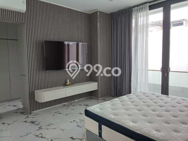 Ready to Use! Premium House LT 300m2 Desain Elegan di Pantai Indah Kapuk Ready to Use! Premium House LT 300m2 Desain Elegan di Pantai Indah Kapuk