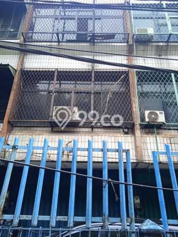 Dijual! Ruko di Angke Jakarta Barat LT 72m2 / LB 220m2 Kawasan Strategis Dijual! Ruko di Angke Jakarta Barat LT 72m2 / LB 220m2 Kawasan Strategis