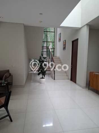 Rumah 4 Kamar Lengkap Disewakan di Menteng Harga Kompetitif Rumah 4 Kamar Lengkap Disewakan di Menteng Harga Kompetitif
