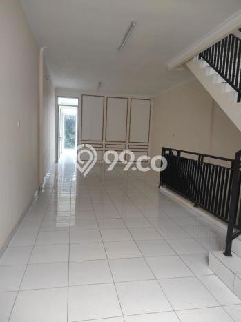 Unit Ruko Paling Strategis di Kemang Jakarta Selatan dengan LB 90m2 Unit Ruko Paling Strategis di Kemang Jakarta Selatan dengan LB 90m2