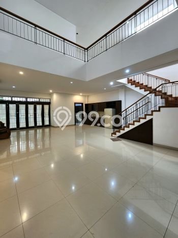 Sewa Rumah Nyaman di Kebayoran Baru Siap Pakai dan Kondisi Bagus Sewa Rumah Nyaman di Kebayoran Baru Siap Pakai dan Kondisi Bagus