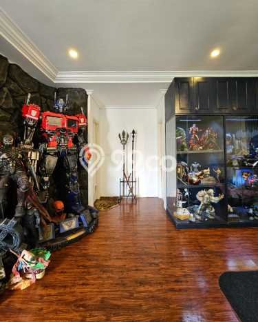 Rumah Elit Modern Siap Huni di Bintaro Tangerang Selatan Rumah Elit Modern Siap Huni di Bintaro Tangerang Selatan