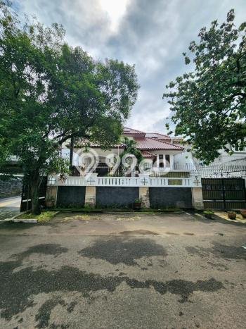 Siap Huni Hunian Elit 4 Kamar di Kebayoran Baru Dekat ke Mana Saja Siap Huni Hunian Elit 4 Kamar di Kebayoran Baru Dekat ke Mana Saja