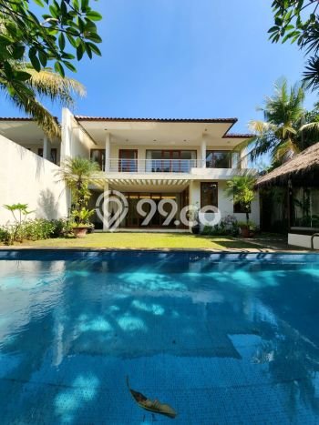 For Sale! Luxury House LT 630m2 Desain Modern di Kemang For Sale! Luxury House LT 630m2 Desain Modern di Kemang