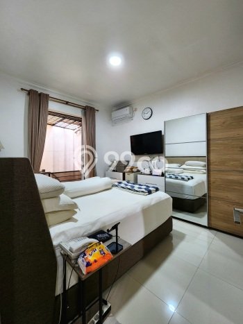 Jual Rumah Mewah Megah Dengan View Eksklusif di Pondok Indah, Jakarta Selatan Jual Rumah Mewah Megah Dengan View Eksklusif di Pondok Indah, Jakarta Selatan