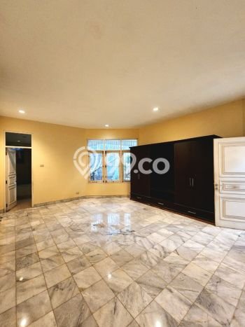 Hunian Elit LB 308m2 Siap Pakai Desain Elegan di Kemang, Jakarta Selatan Hunian Elit LB 308m2 Siap Pakai Desain Elegan di Kemang, Jakarta Selatan