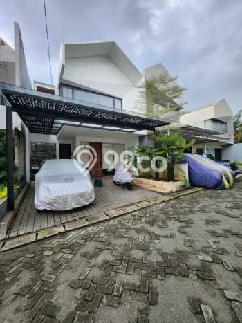 Rumah Elit LB 220m2 Siap Pakai Desain Elegan di Veteran, Jakarta Selatan Rumah Elit LB 220m2 Siap Pakai Desain Elegan di Veteran, Jakarta Selatan