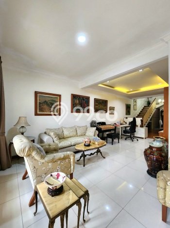 Jual Rumah Mewah Megah Dengan View Eksklusif di Pondok Indah, Jakarta Selatan Jual Rumah Mewah Megah Dengan View Eksklusif di Pondok Indah, Jakarta Selatan