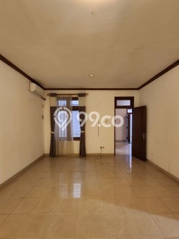 Ready to Use! Luxury House LT 238m2 Desain Modern di Pondok Indah Ready to Use! Luxury House LT 238m2 Desain Modern di Pondok Indah