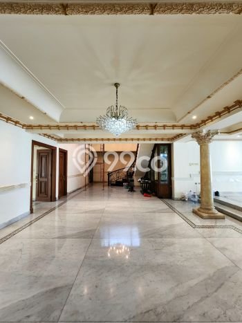 Disewakan Rumah Strategis di Pondok Indah LT 820m2 / LB 650m2 Siap Huni Disewakan Rumah Strategis di Pondok Indah LT 820m2 / LB 650m2 Siap Huni