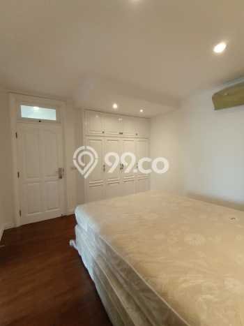 Sewa Rumah Nyaman LT 480m2 / LB 700m2 di Pondok Indah, Jakarta Selatan Sewa Rumah Nyaman LT 480m2 / LB 700m2 di Pondok Indah, Jakarta Selatan