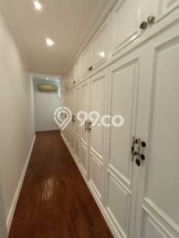 Sewa Rumah Nyaman LT 480m2 / LB 700m2 di Pondok Indah, Jakarta Selatan Sewa Rumah Nyaman LT 480m2 / LB 700m2 di Pondok Indah, Jakarta Selatan
