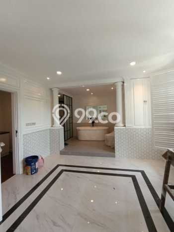 Sewa Rumah Nyaman LT 480m2 / LB 700m2 di Pondok Indah, Jakarta Selatan Sewa Rumah Nyaman LT 480m2 / LB 700m2 di Pondok Indah, Jakarta Selatan
