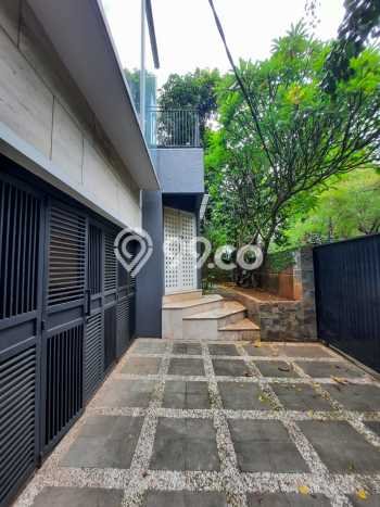 Rumah Luxury Modern Siap Huni di Antasari Jakarta Selatan Rumah Luxury Modern Siap Huni di Antasari Jakarta Selatan