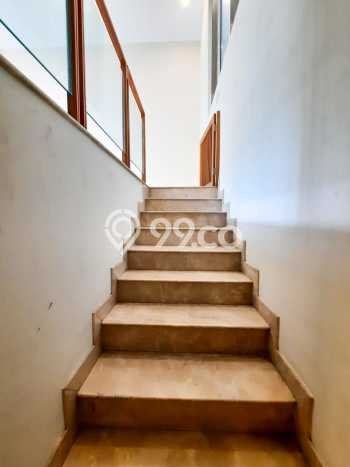 Rumah Luxury Modern Siap Huni di Antasari Jakarta Selatan Rumah Luxury Modern Siap Huni di Antasari Jakarta Selatan