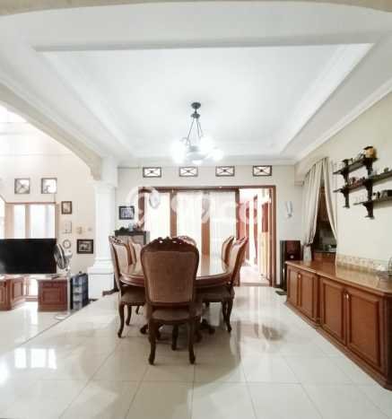 Hot Offer Hunian Mewah Ideal dan Luas di Kebayoran Baru, Jakarta Selatan Hot Offer Hunian Mewah Ideal dan Luas di Kebayoran Baru, Jakarta Selatan