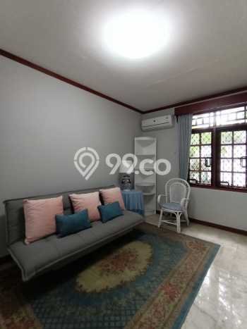 Rumah Mewah LB 700m2 Siap Huni Desain Elegan di Cipete, Jakarta Selatan Rumah Mewah LB 700m2 Siap Huni Desain Elegan di Cipete, Jakarta Selatan