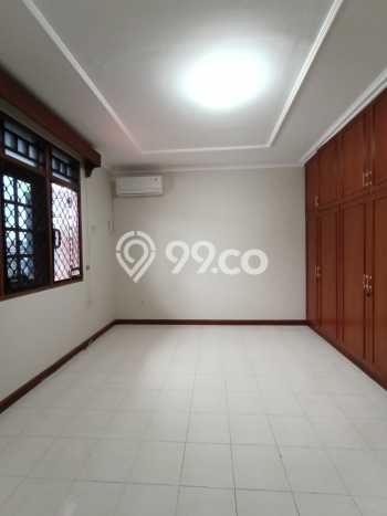 Rumah Mewah LB 700m2 Siap Huni Desain Elegan di Cipete, Jakarta Selatan Rumah Mewah LB 700m2 Siap Huni Desain Elegan di Cipete, Jakarta Selatan
