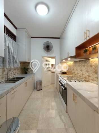 Rumah Mewah LB 700m2 Siap Huni Desain Elegan di Cipete, Jakarta Selatan Rumah Mewah LB 700m2 Siap Huni Desain Elegan di Cipete, Jakarta Selatan