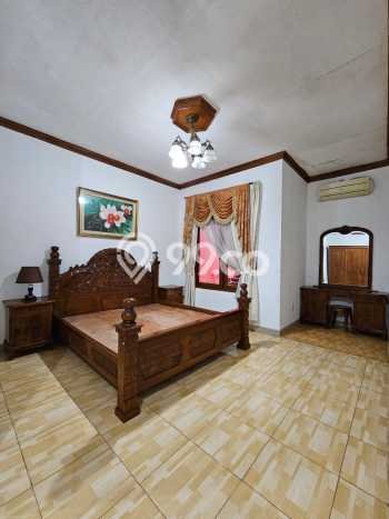For Sale! Premium House LT 253m2 Desain Modern di Pejaten For Sale! Premium House LT 253m2 Desain Modern di Pejaten