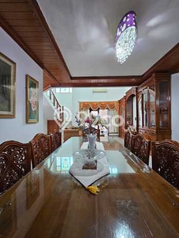 For Sale! Premium House LT 253m2 Desain Modern di Pejaten For Sale! Premium House LT 253m2 Desain Modern di Pejaten