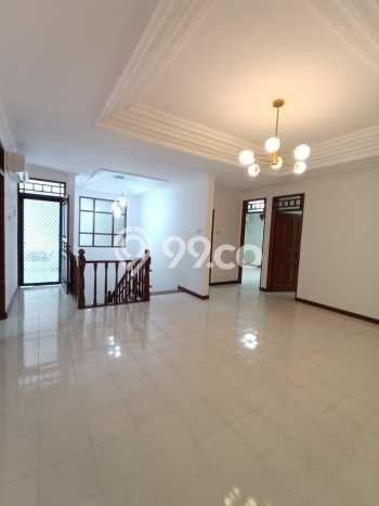 Rumah Luxury Modern Siap Huni di Cipete Jakarta Selatan Rumah Luxury Modern Siap Huni di Cipete Jakarta Selatan