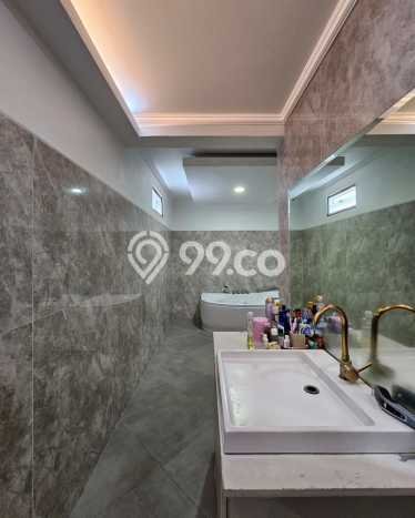 Rumah Elit Modern Siap Huni di Bintaro Tangerang Selatan Rumah Elit Modern Siap Huni di Bintaro Tangerang Selatan