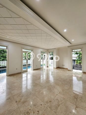 Hunian Mewah LB 390m2 Siap Pakai Desain Elegan di Ampera, Jakarta Selatan Hunian Mewah LB 390m2 Siap Pakai Desain Elegan di Ampera, Jakarta Selatan