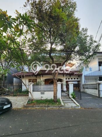 Ready to Use! Luxury House LT 238m2 Desain Modern di Pondok Indah Ready to Use! Luxury House LT 238m2 Desain Modern di Pondok Indah