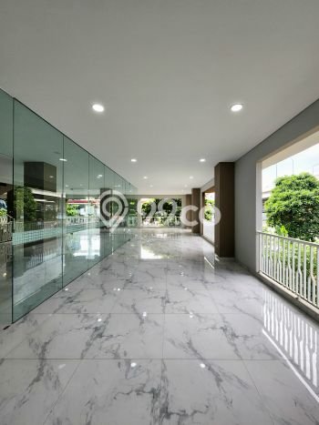 Unit Komersial Dijual di Jakarta Timur LT 600m2 & LB 1200m2 Unit Komersial Dijual di Jakarta Timur LT 600m2 & LB 1200m2