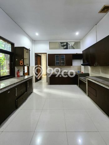 Sewa Rumah Nyaman di Kebayoran Baru Siap Pakai dan Kondisi Bagus Sewa Rumah Nyaman di Kebayoran Baru Siap Pakai dan Kondisi Bagus