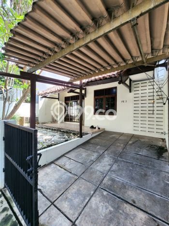 Rumah sewa siap pakai 3 KT di Pondok Indah, Jakarta Selatan Rumah sewa siap pakai 3 KT di Pondok Indah, Jakarta Selatan