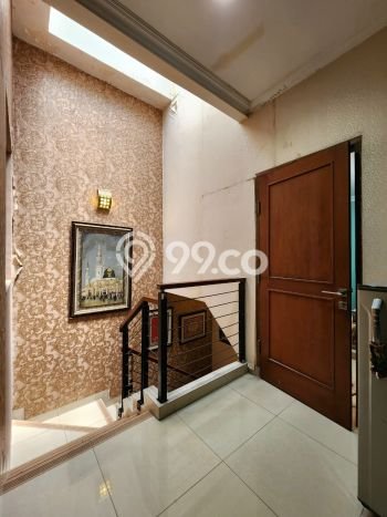 Rumah Elit Modern Siap Huni di Pondok Indah Jakarta Selatan Rumah Elit Modern Siap Huni di Pondok Indah Jakarta Selatan