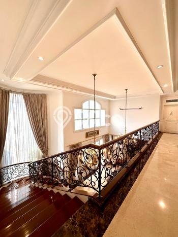 For Sale! Luxury House LT 792m2 Desain Elegan di Pondok Indah For Sale! Luxury House LT 792m2 Desain Elegan di Pondok Indah