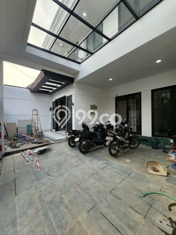 Ready to Use! Premium House LT 200m2 Desain Modern di Pondok Indah Ready to Use! Premium House LT 200m2 Desain Modern di Pondok Indah
